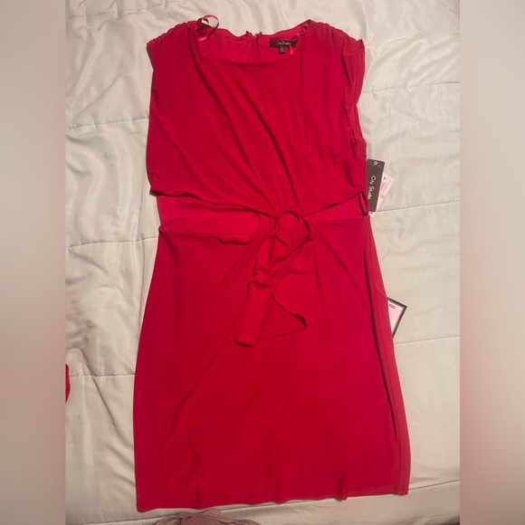 Red Dress 💃🏽 - Picture 2 of 3